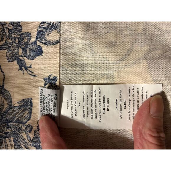 Waverly valance Blue Flowers rn#105021 replacement 60"x12.5" - Picture 3 of 5